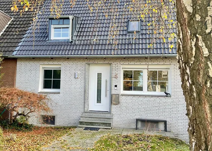 Ruhiges Und Citynahes Dachgeschoss-nest Apartmán